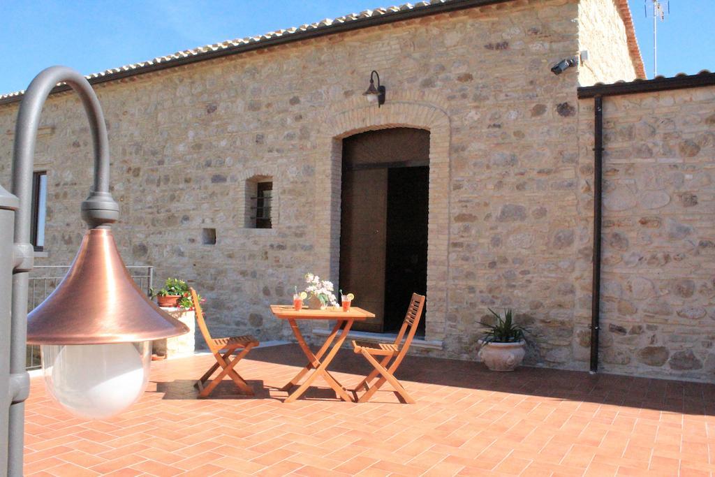 Bed and Breakfast A Casa Nostra Residenza Di Charme Candela Exterior foto